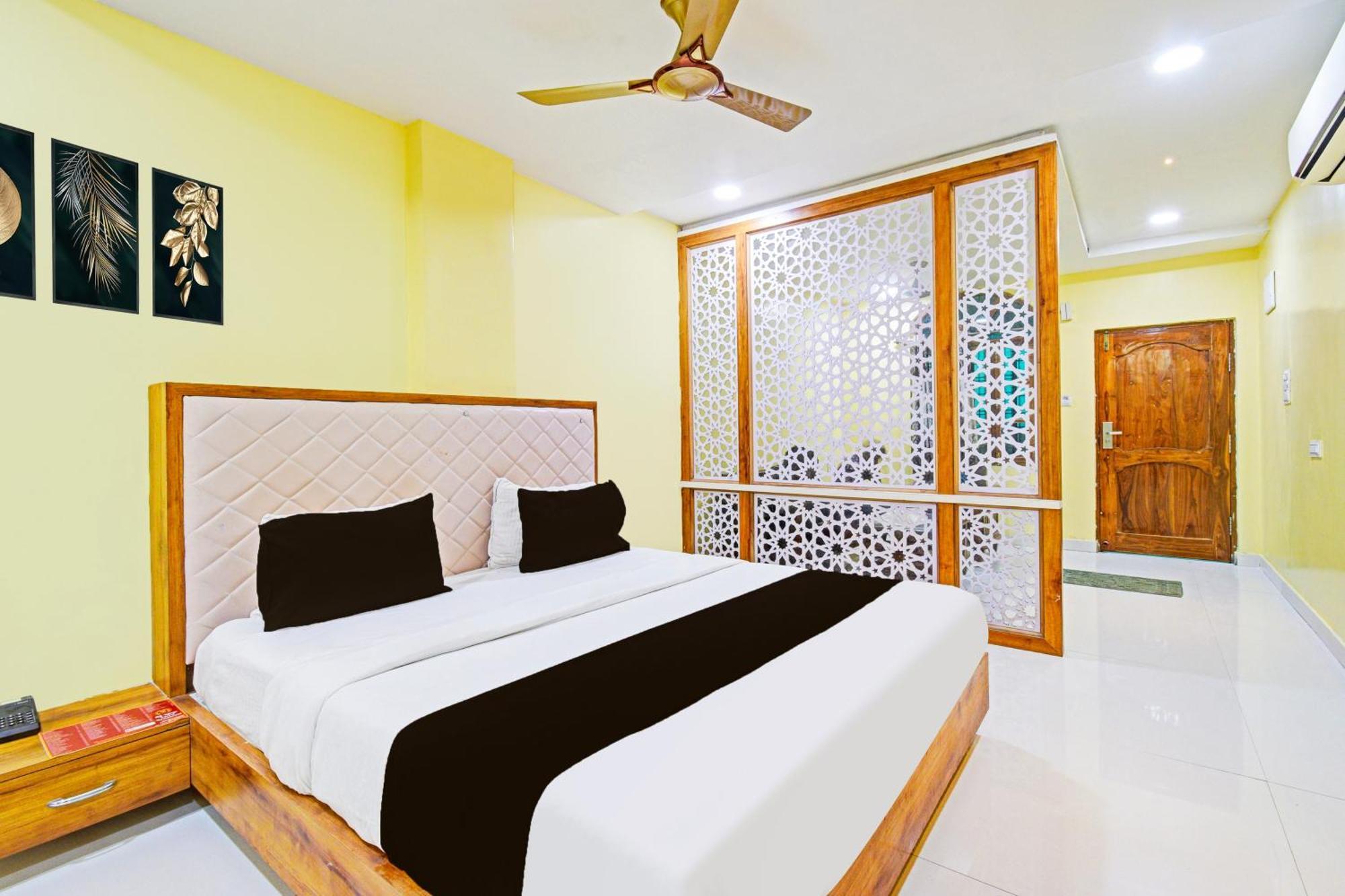 Super Townhouse Mancherial Mancheral Экстерьер фото
