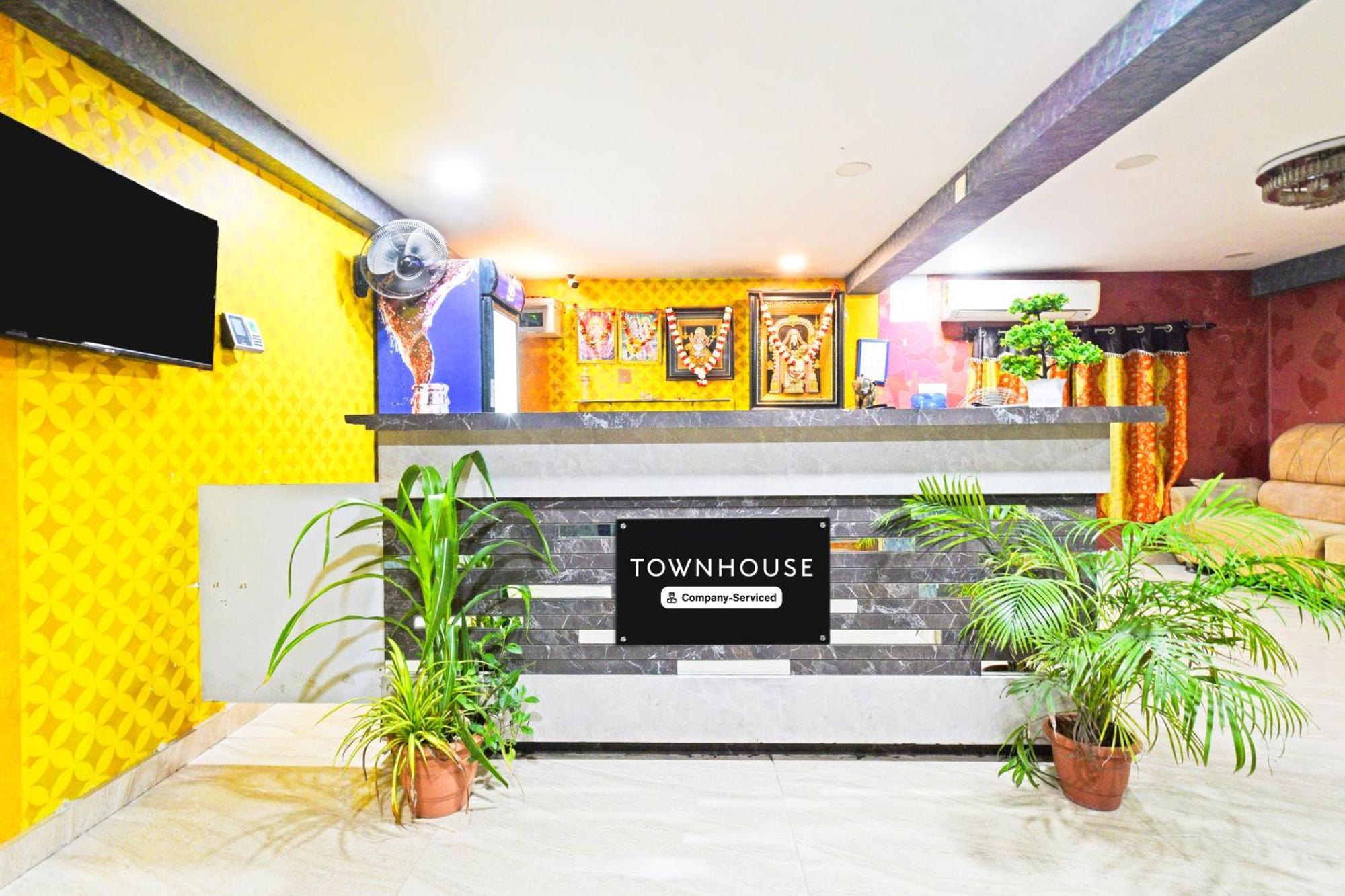 Super Townhouse Mancherial Mancheral Экстерьер фото