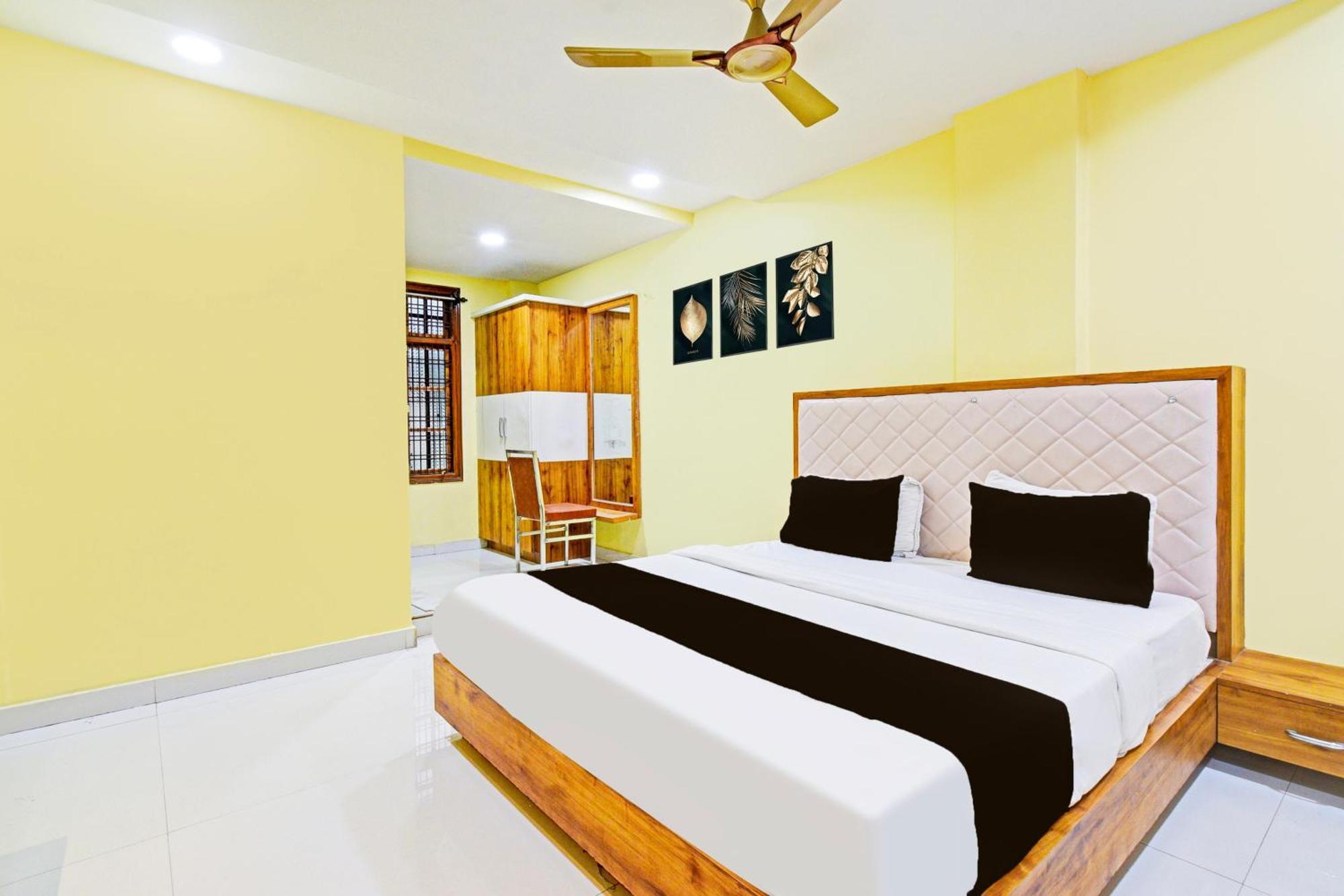 Super Townhouse Mancherial Mancheral Экстерьер фото