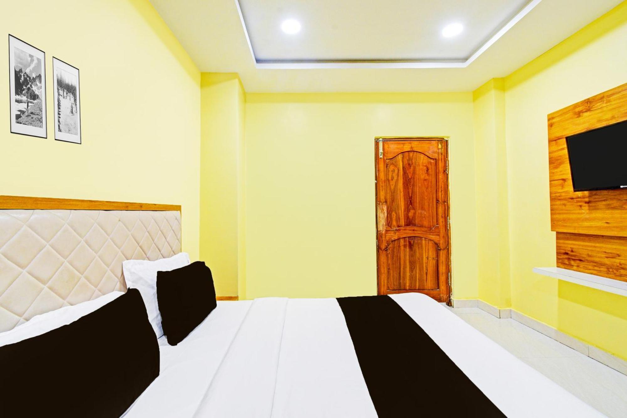 Super Townhouse Mancherial Mancheral Экстерьер фото
